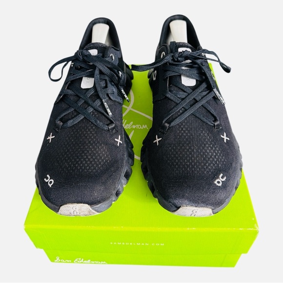 On Running Women’s Black Athletic Shoes. On Cloud X Running Sneakers - Picture 3 of 10